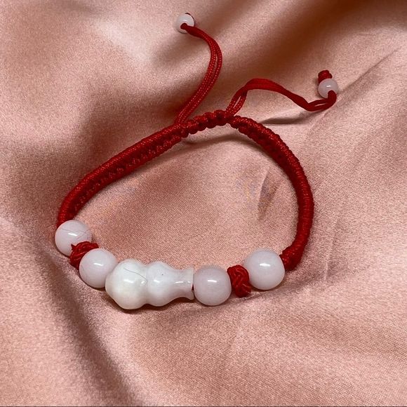 Natural Myanmar Jade Braided Bead Bracelets, Red String Bracelets - Picture 2 of 4